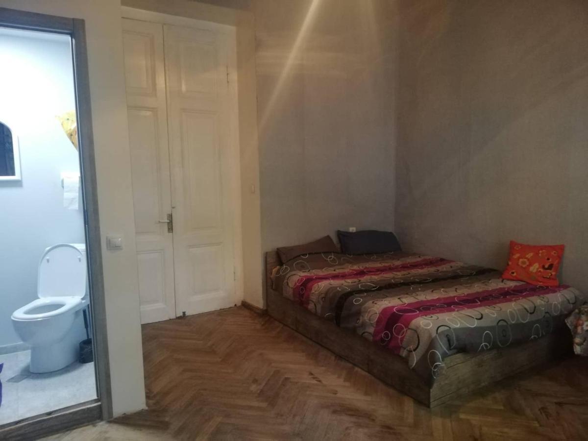 Hostel On Marjanishvili 第比利斯 外观 照片