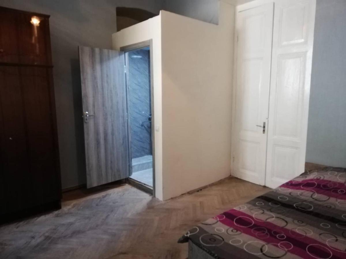 Hostel On Marjanishvili 第比利斯 外观 照片